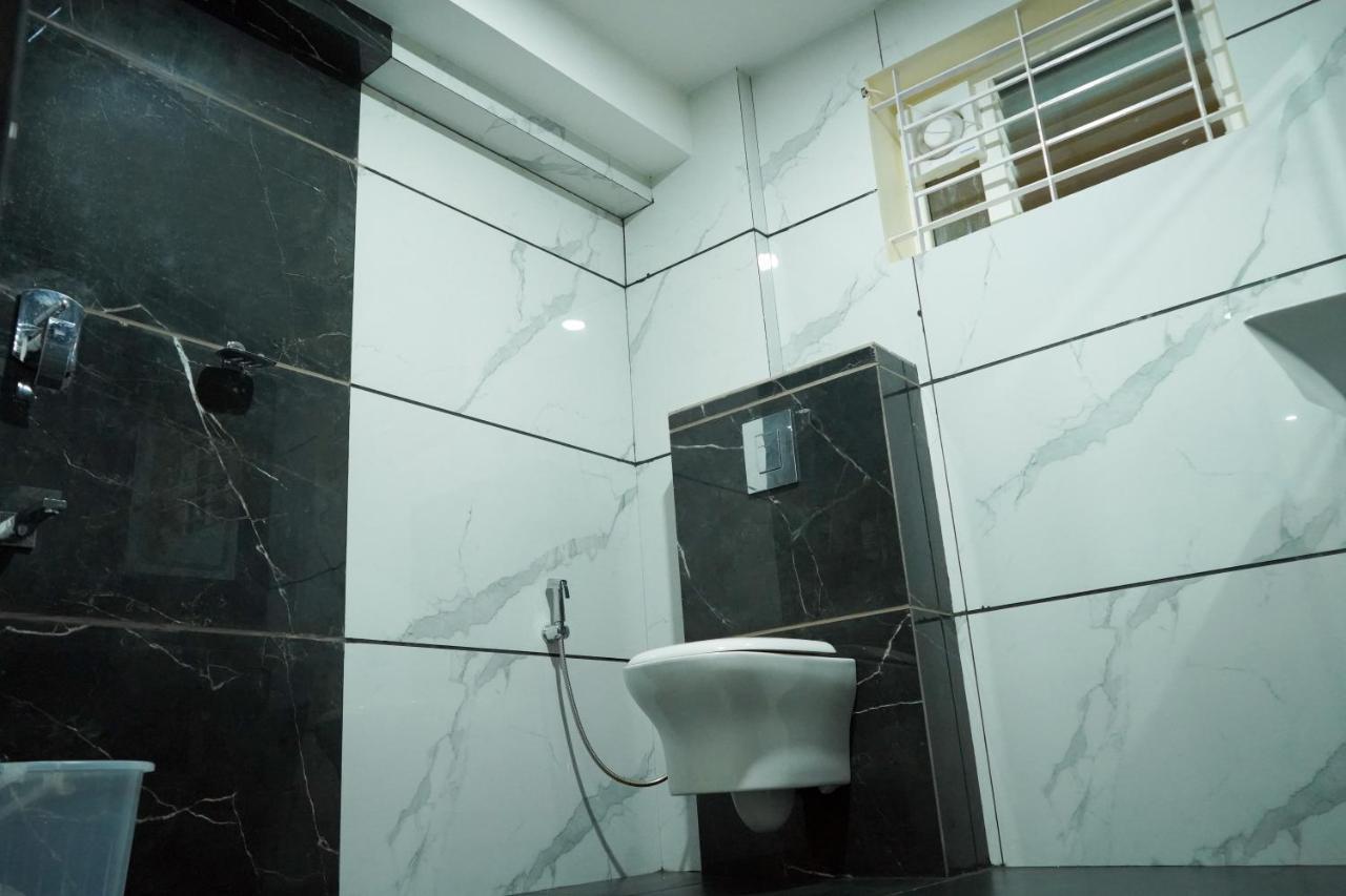 Hotel Nivetha Inn Coimbatore Buitenkant foto